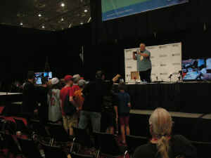 pict1127.jpg (116133 bytes)