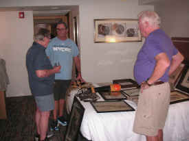 3 bills party night (6).jpg (98408 bytes)