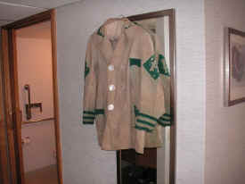 3 bills room first (7).jpg (88108 bytes)