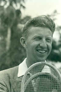 budge smile.jpg (157562 bytes)