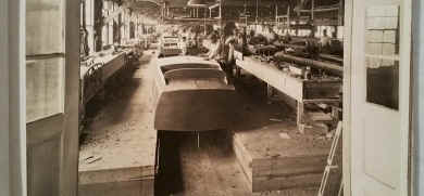 Assmebly Line.JPG (129697 bytes)