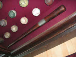 PICT1394_1200x900.jpg (187402 bytes)