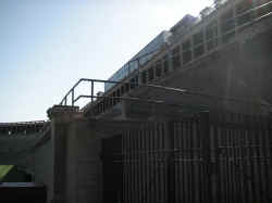 PICT1478_1200x900.jpg (136892 bytes)