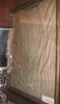 PICT1710_900x1200.jpg (142405 bytes)