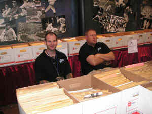 PICT2267_1200x900.jpg (200578 bytes)