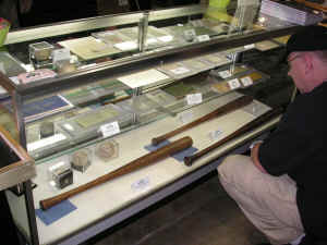 PICT2301_1200x900.jpg (202339 bytes)