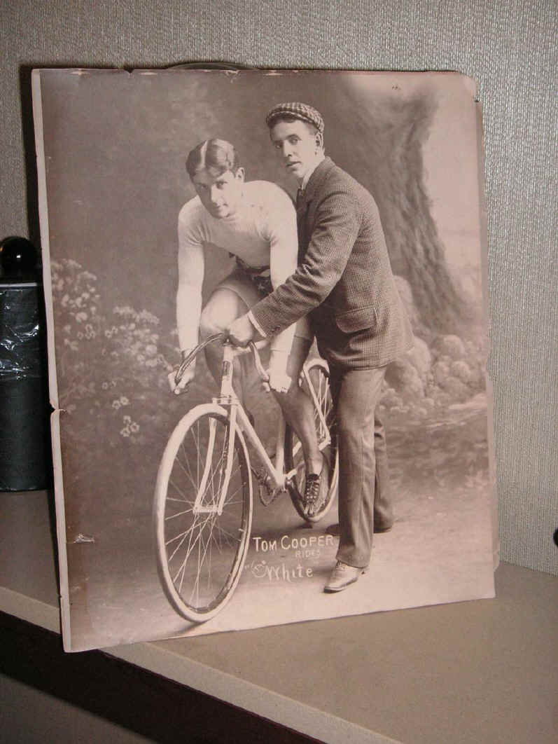 PICT2425_900x1200.jpg (172609 bytes)