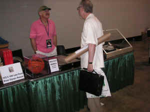 PICT2447_1200x900.jpg (177049 bytes)