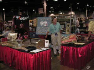 PICT2480_1200x900.jpg (211049 bytes)