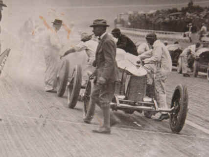 PICT3711_1200x900.jpg (174281 bytes)