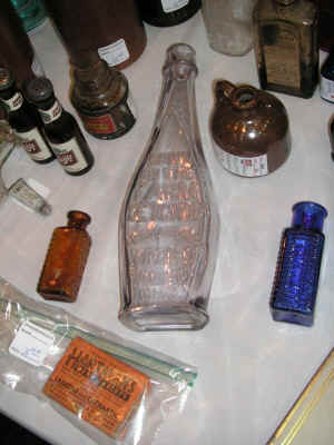 PICT4496_900x1200.jpg (155685 bytes)