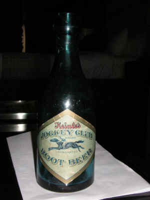 PICT4520_900x1200.jpg (106781 bytes)