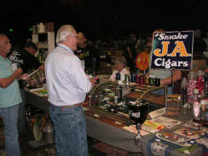 PICT4581_1200x900.jpg (209918 bytes)