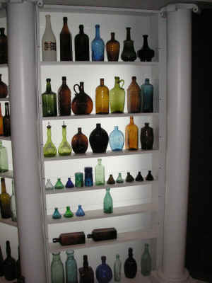 PICT4619_900x1200.jpg (134865 bytes)