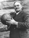 DrJamesNaismith.jpg (47349 bytes)