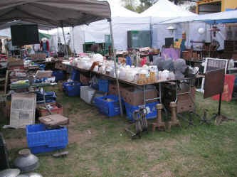 PICT0185_1200x900.jpg (244643 bytes)