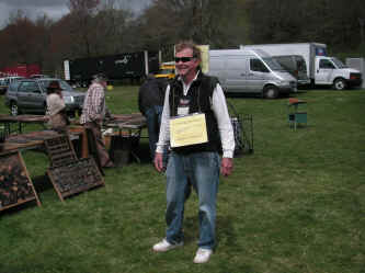 PICT0382_1200x900.jpg (223438 bytes)