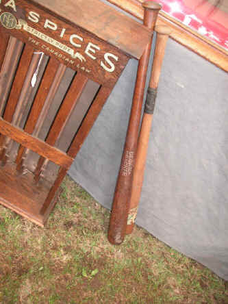 PICT0389_900x1200.jpg (208617 bytes)