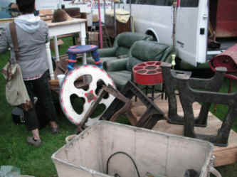 PICT0488_1200x900.jpg (167223 bytes)