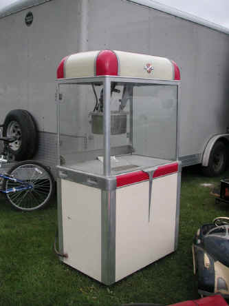 PICT0521_900x1200.jpg (134496 bytes)