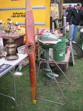 PICT0551_900x1200.jpg (217636 bytes)