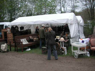 PICT0558_1200x900.jpg (228439 bytes)