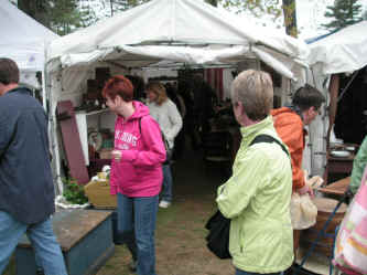 PICT0688_1200x900.jpg (194344 bytes)