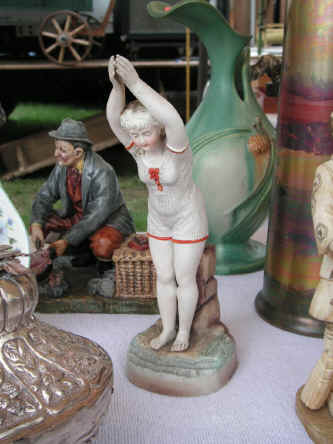 PICT0701_900x1200.jpg (159120 bytes)