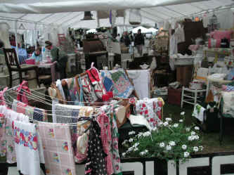 PICT0801_1200x900.jpg (233519 bytes)