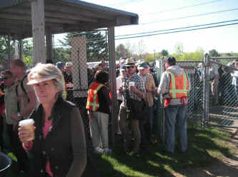 PICT0908_1200x900.jpg (212422 bytes)