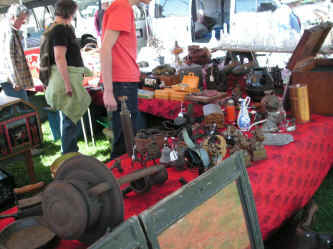 PICT1019_1200x900.jpg (204014 bytes)