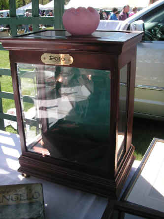 PICT1055_900x1200.jpg (144002 bytes)