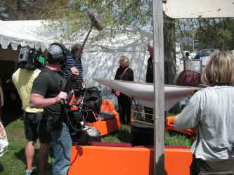 PICT1123_1200x900.jpg (237921 bytes)