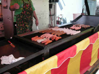 PICT1126_1200x900.jpg (177953 bytes)