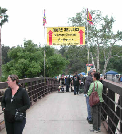 PICT6276_900x1200.jpg (167356 bytes)