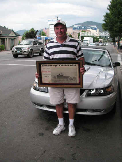 PICT7378_900x1200.jpg (89449 bytes)