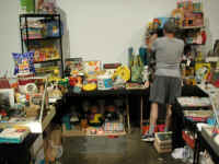 PICT7633_1600x1200.jpg (127943 bytes)