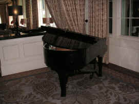 pict8330.jpg (195300 bytes)